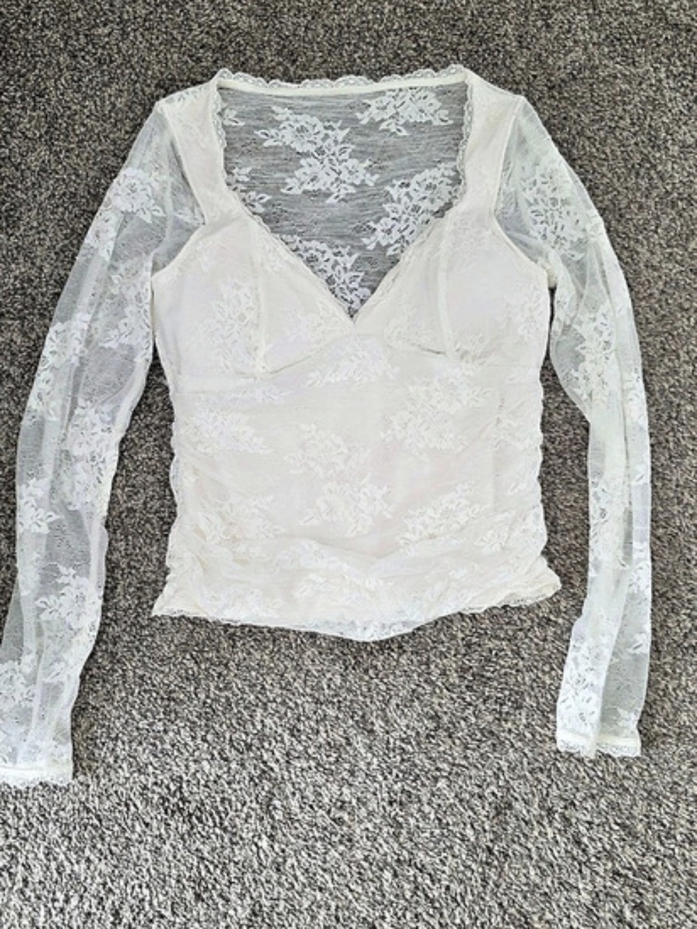 Abercrombie & Fitch A&F Zoe Bra-Free Long-Sleeve Lace Top White Medium